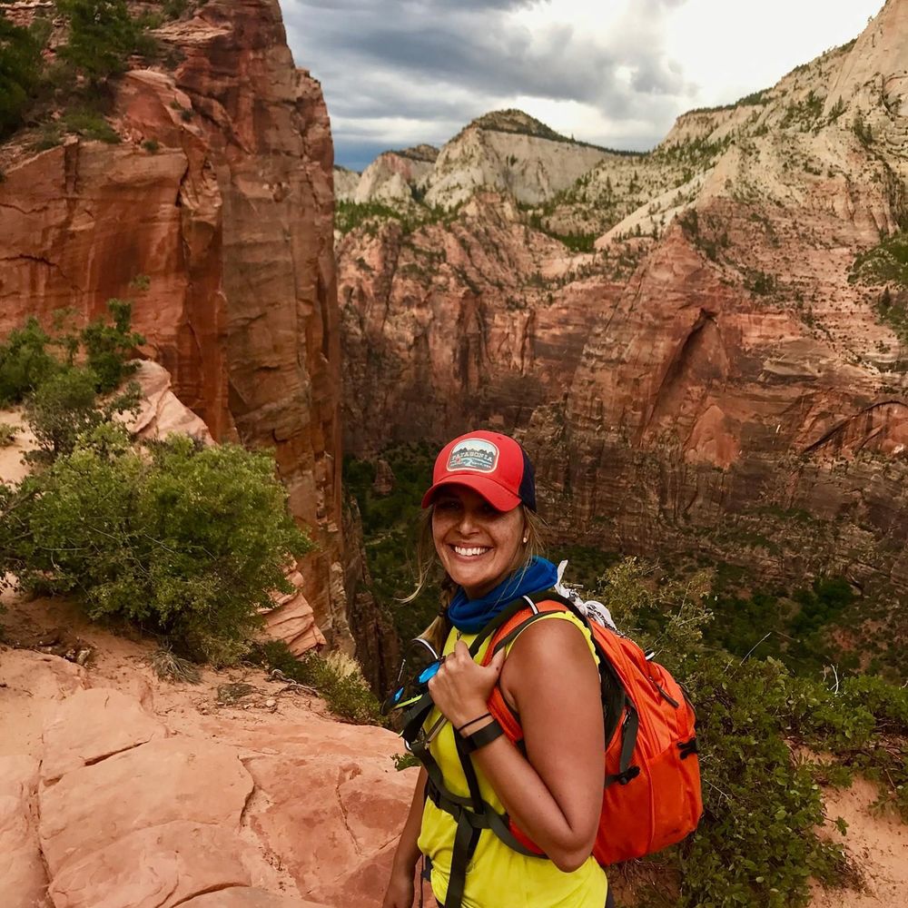 Meet your Posher, Laura